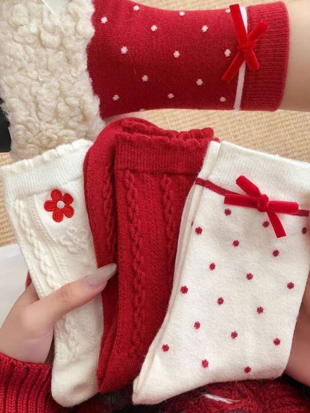 4 Pairs Women's Red Socks For Chinese New Year, Bow & Nature Decor Mid-Calf Sock